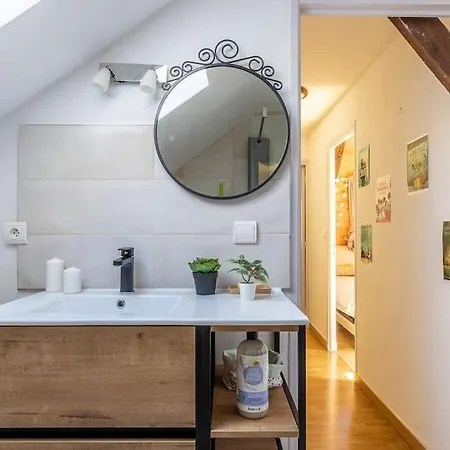 Le Des Forets Enchantees アパート